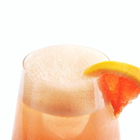 Le Meridien Jeddah Exterior photo A glass of pink grapefruit soda
